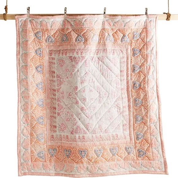 FOUND! Josee Quilt - Picture 4 of 7